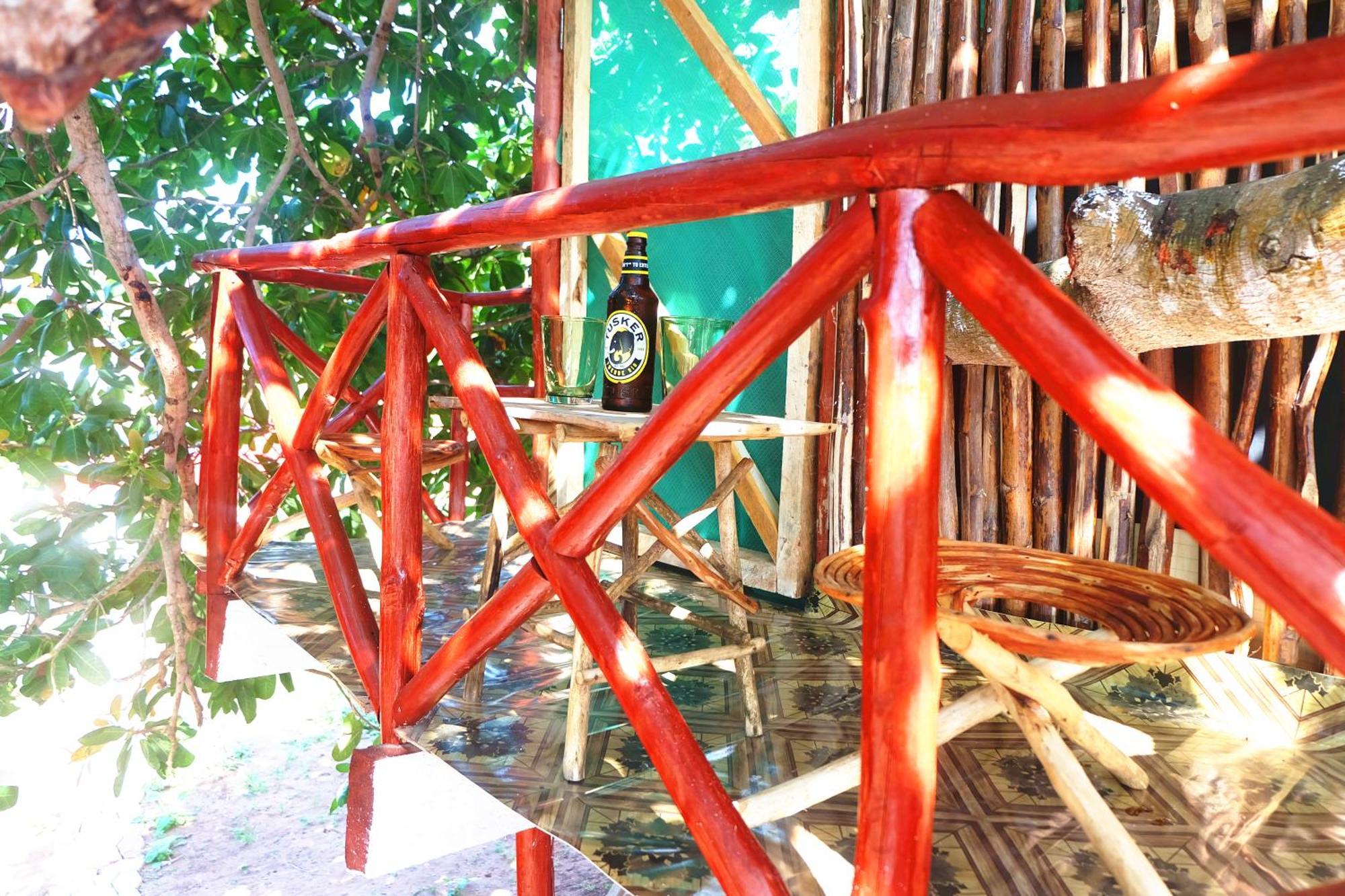 Diani Hostel Diani Beach Exterior photo